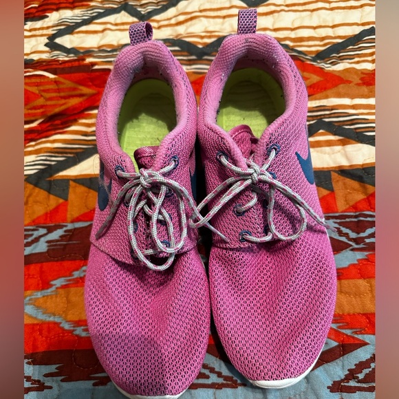 Women’s Nike roshe run - Picture 2 of 4